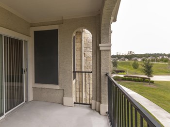 Regency At Woodland Townhomes