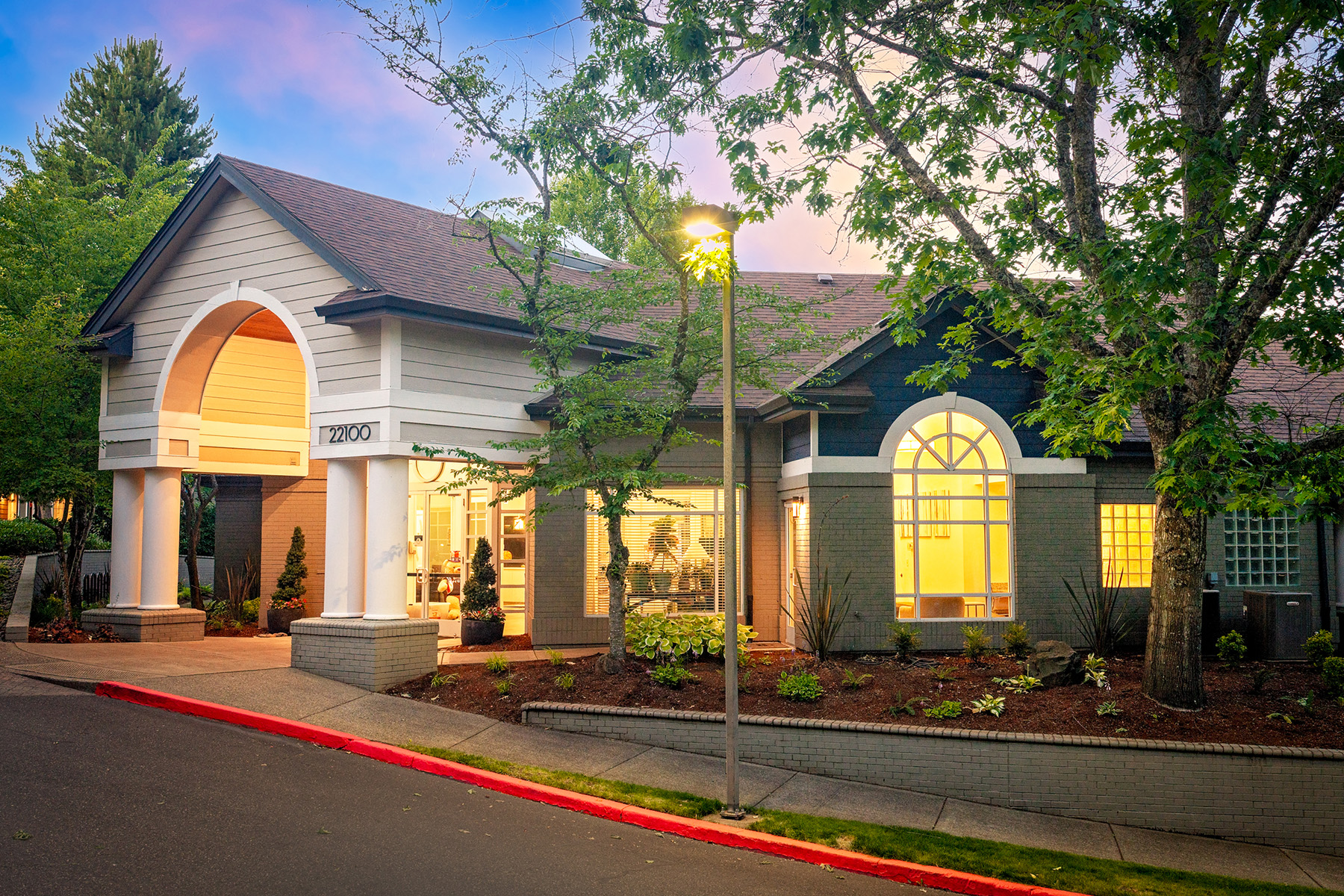 Cascade Summit Apartments for Rent in West Linn, OR - Leasing Office