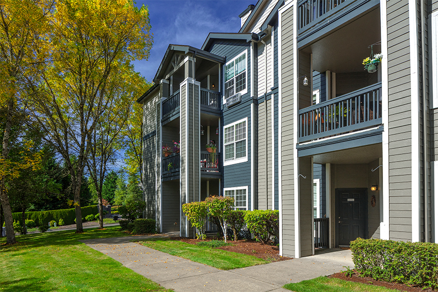 Cascade Summit Apartment Homes in West Linn, OR - Exterior