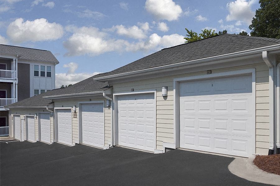 Chancery Village - Cary, NC - garages available