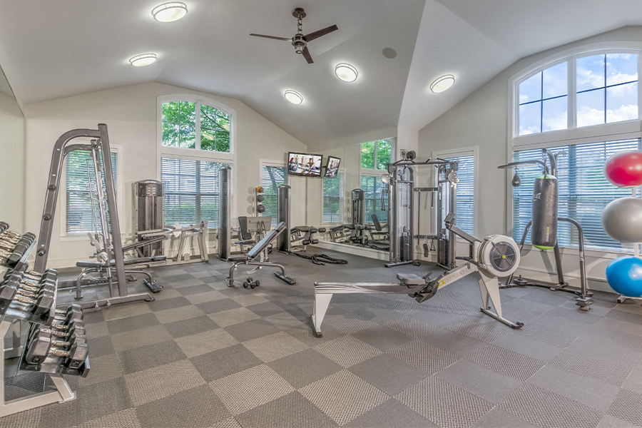 Apartments on south tryon charlotte nc - Gramercy Square at Ayrsley - fitness center