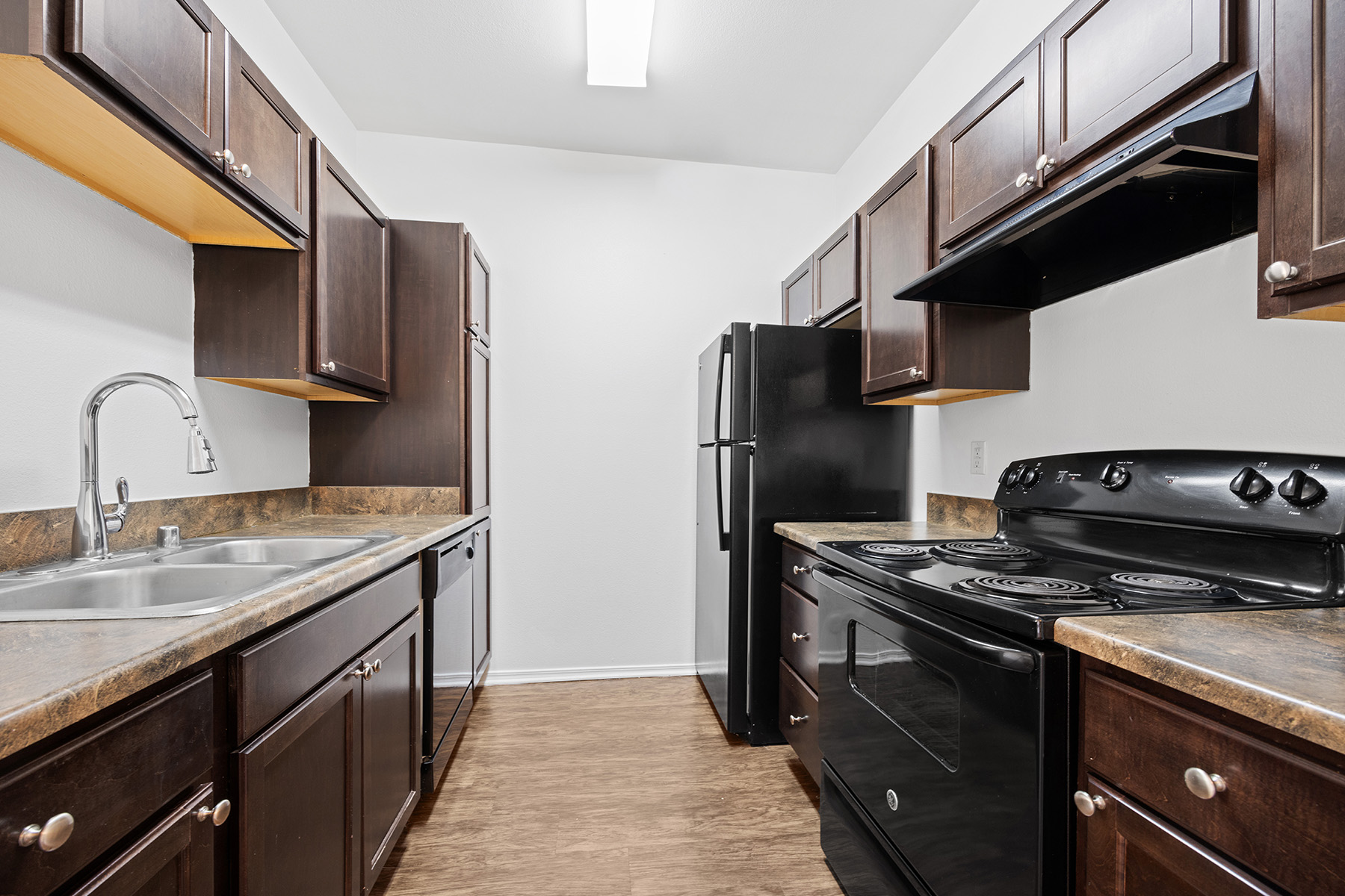 Cherry Creek School District Apartments - Highland Crossing and Highland Square - Kitchen