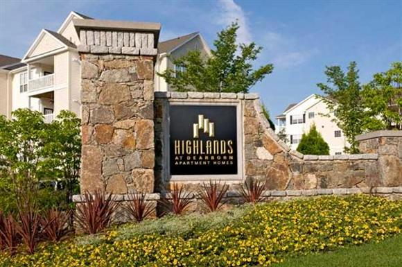 Highlands at Dearborn Building Exterior Peabody MA - North Shore