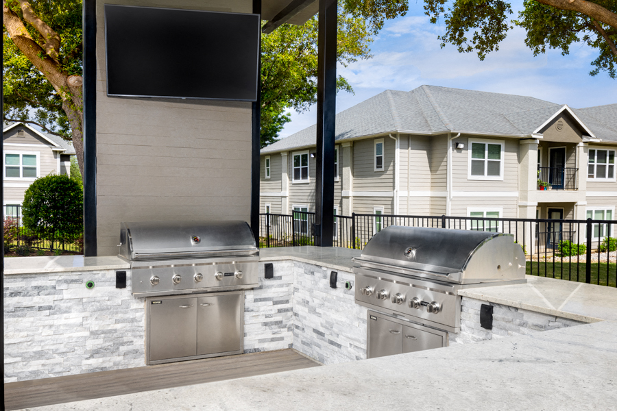 Outdoor Kitchen