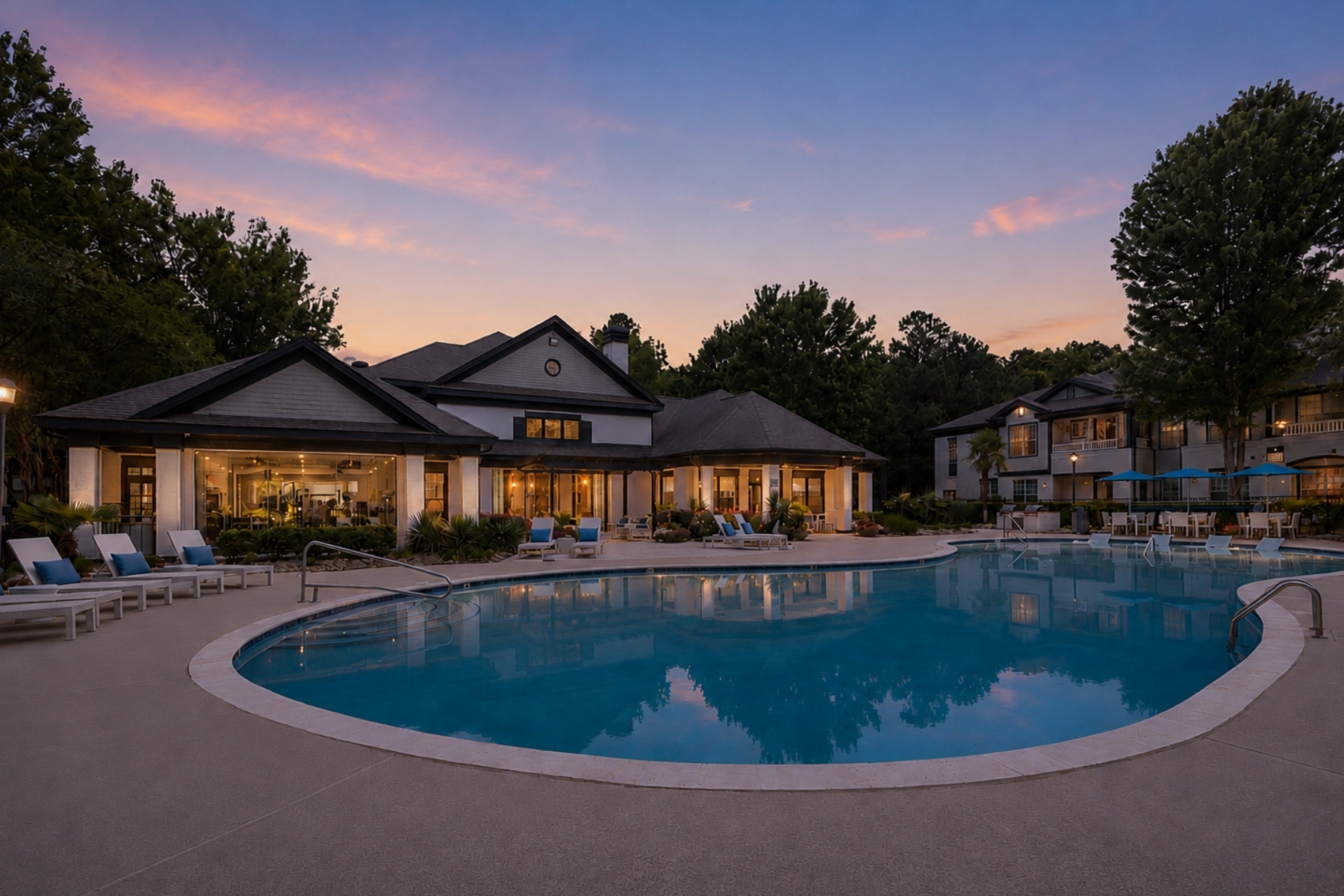 Promenade Park apartments - Ballantyne Apartments in Charlotte, NC - Pool