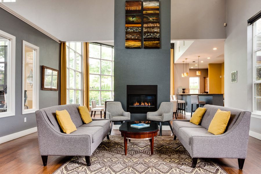 Quatama Crossing lounge Beaverton OR