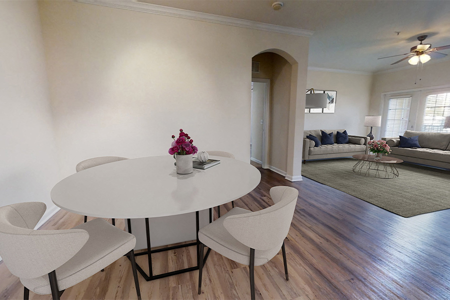 Reserve at Beachline Apartments in Orlando FL - Classic Apartments - Large separate dining area