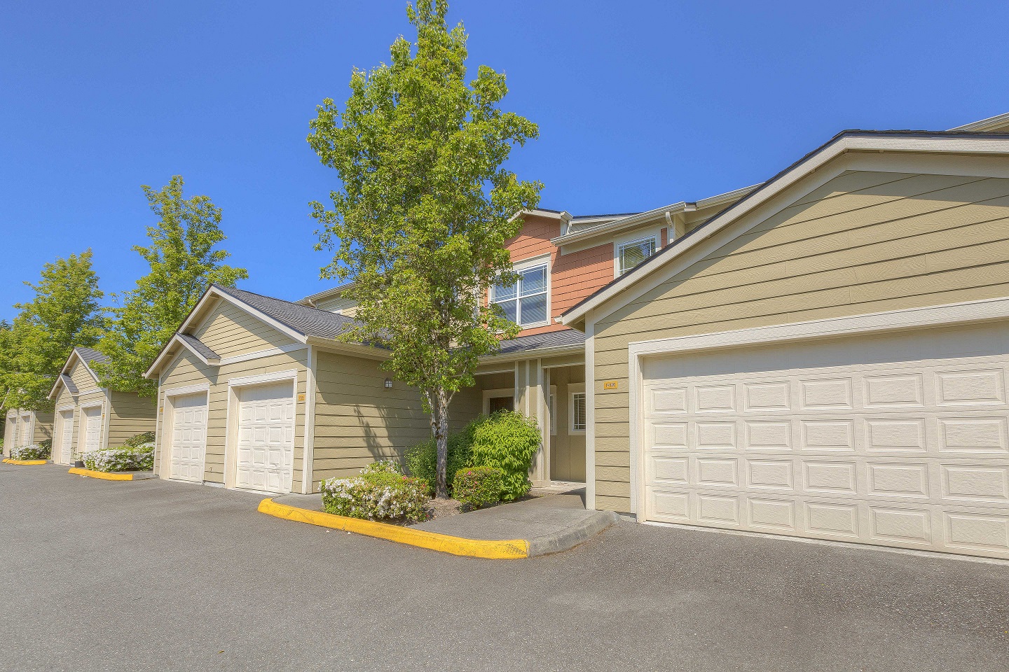 The Lodge at Redmond Ridge - Redmond, WA - townhome garages