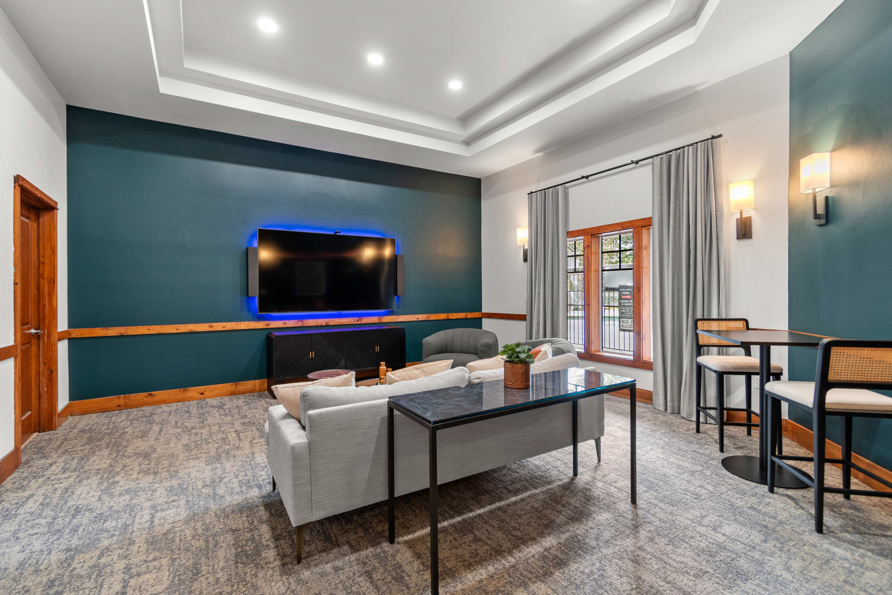 The Lodge at Redmond Ridge Apartments in Redmond, WA - Media Lounge
