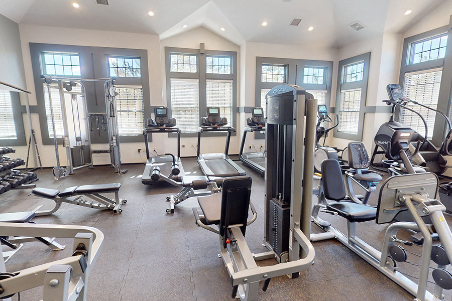 The Sanctuary at Tallyns Reach Apartments in Aurora, CO - fitness center