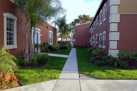 Somerset Apartments, 336 North Garfield Avenue, Montebello