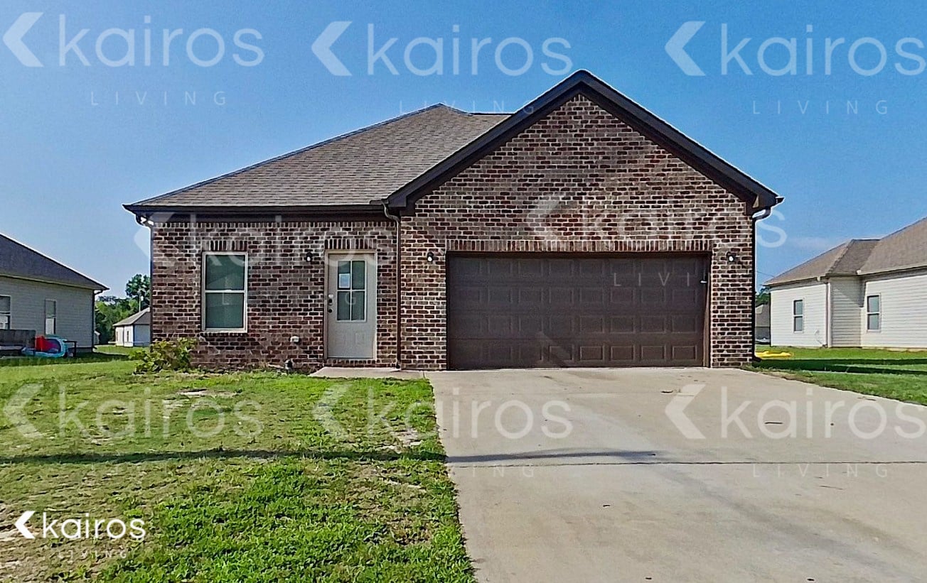 520 White Oak Cir 4 Beds Apartment for Rent