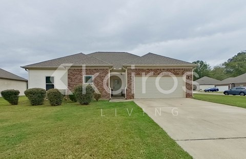 45 Hawk Ln 4 Beds Apartment for Rent