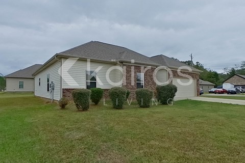 45 Hawk Ln 4 Beds Apartment for Rent