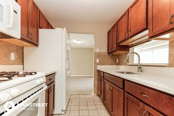 4560 Chamber Ct 3 Beds House for Rent - Photo Gallery 6