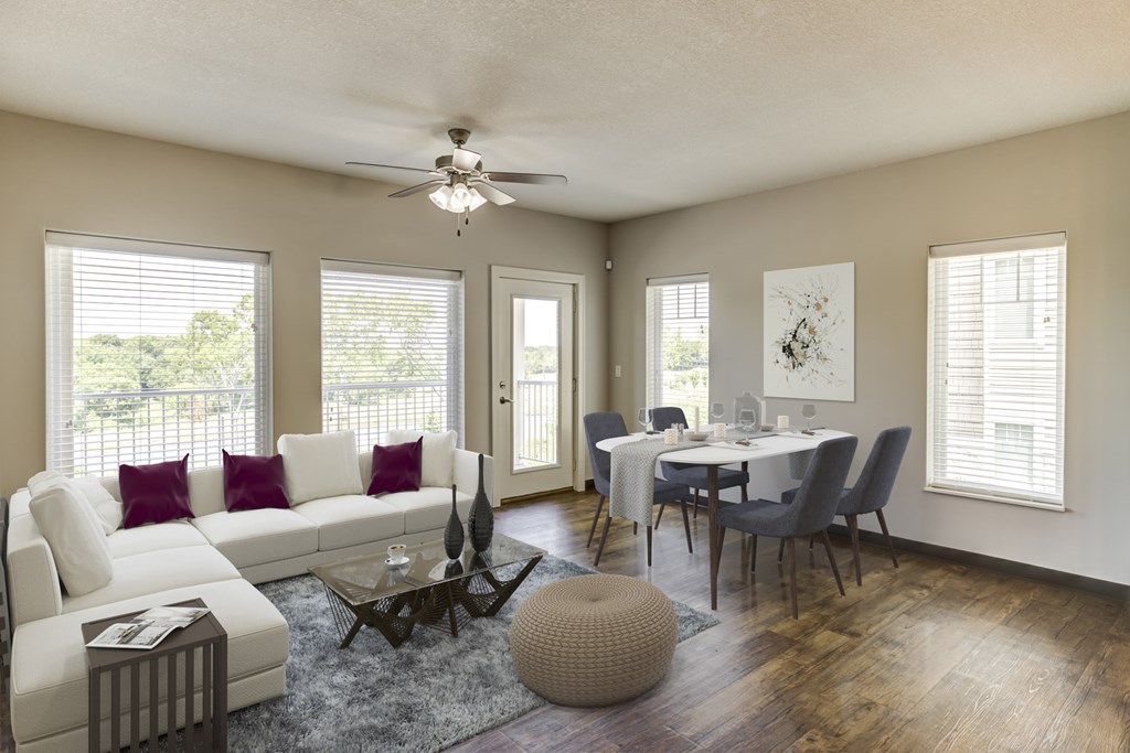 Large 3 bedroom living room