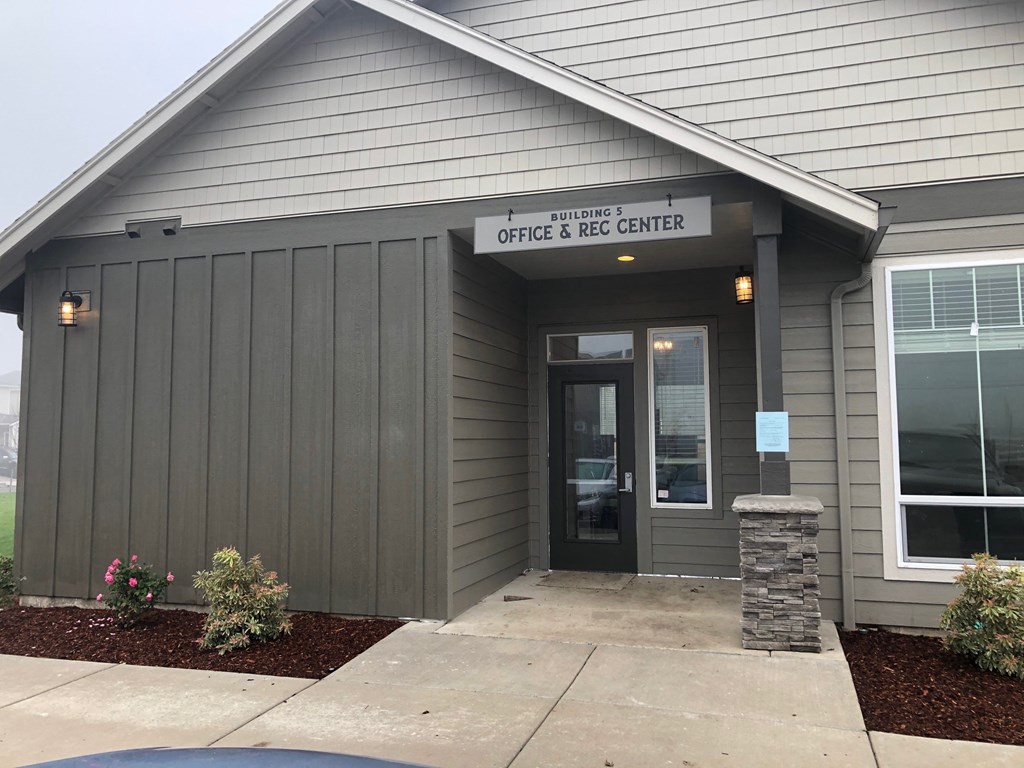 Baker Creek Apartments