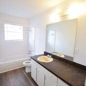 2592 Old Country Club Road 2 Beds Apartment for Rent - Photo Gallery 3