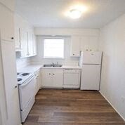 2592 Old Country Club Road 2 Beds Apartment for Rent - Photo Gallery 2