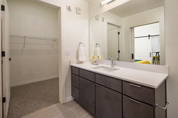 Bathroom With Adequate Storage at Clovis Point, Longmont - Photo Gallery 30