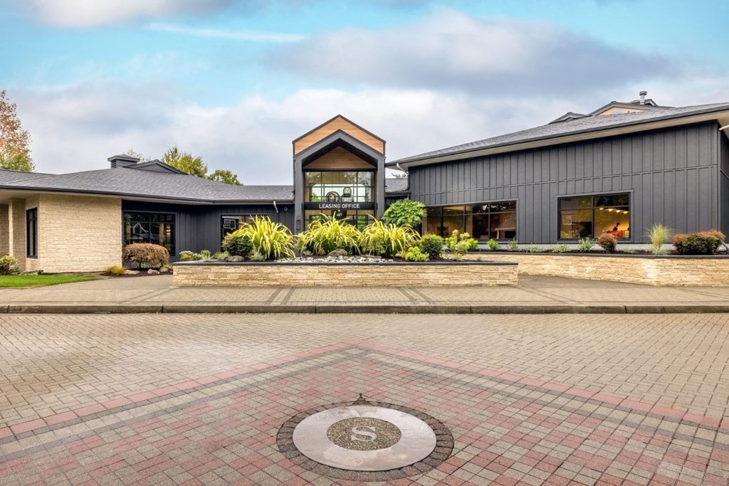 Meridian Pointe Apartment Homes