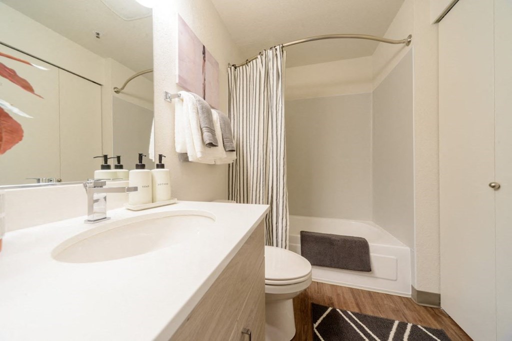 Meridian Pointe Apartment Homes