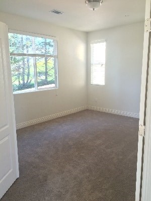 118 Village Circle 4 Beds Apartment for Rent