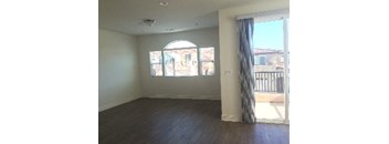 4/2.5 1672 sqft