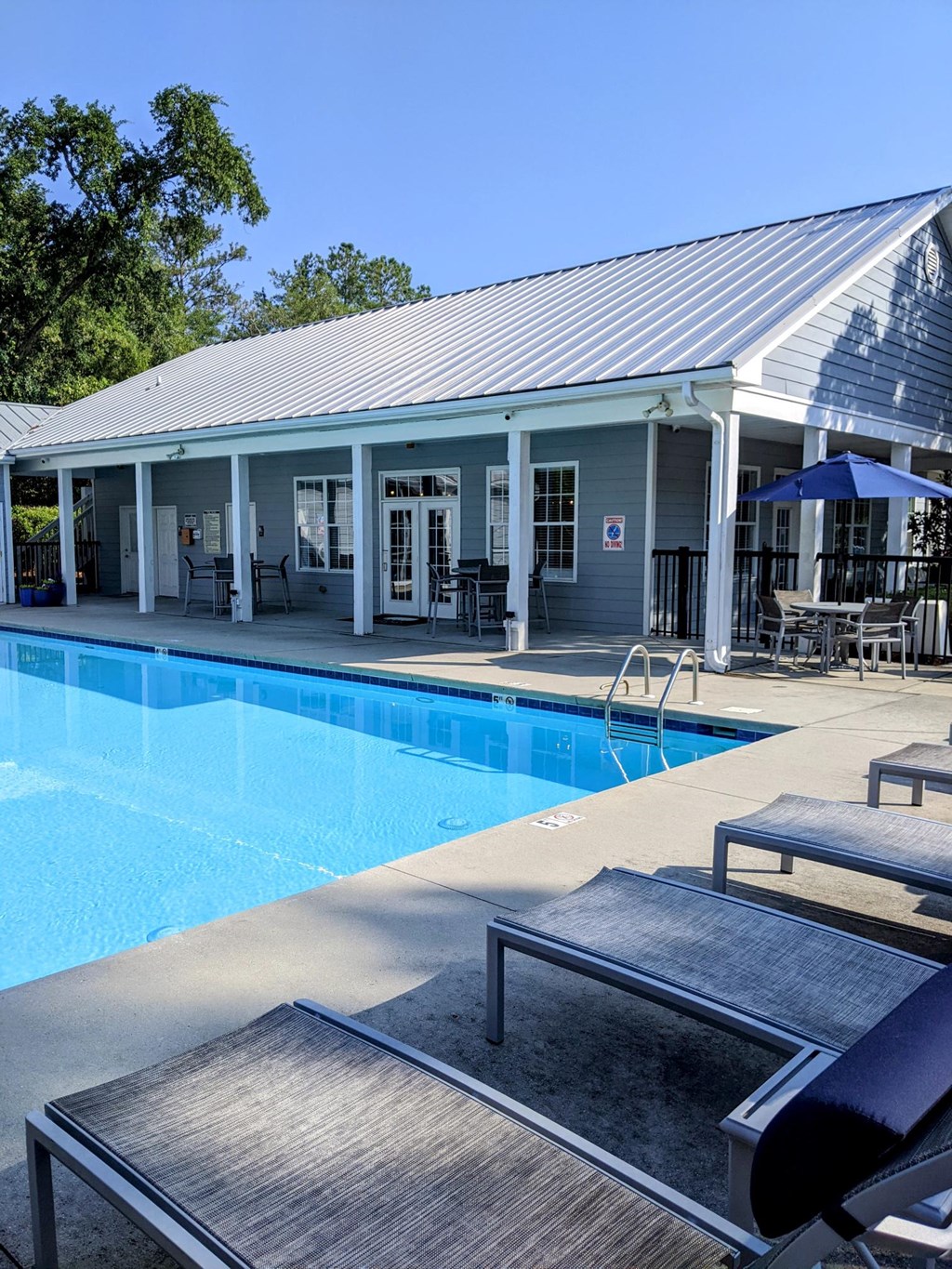 the swimming pool at the resort at governors residence