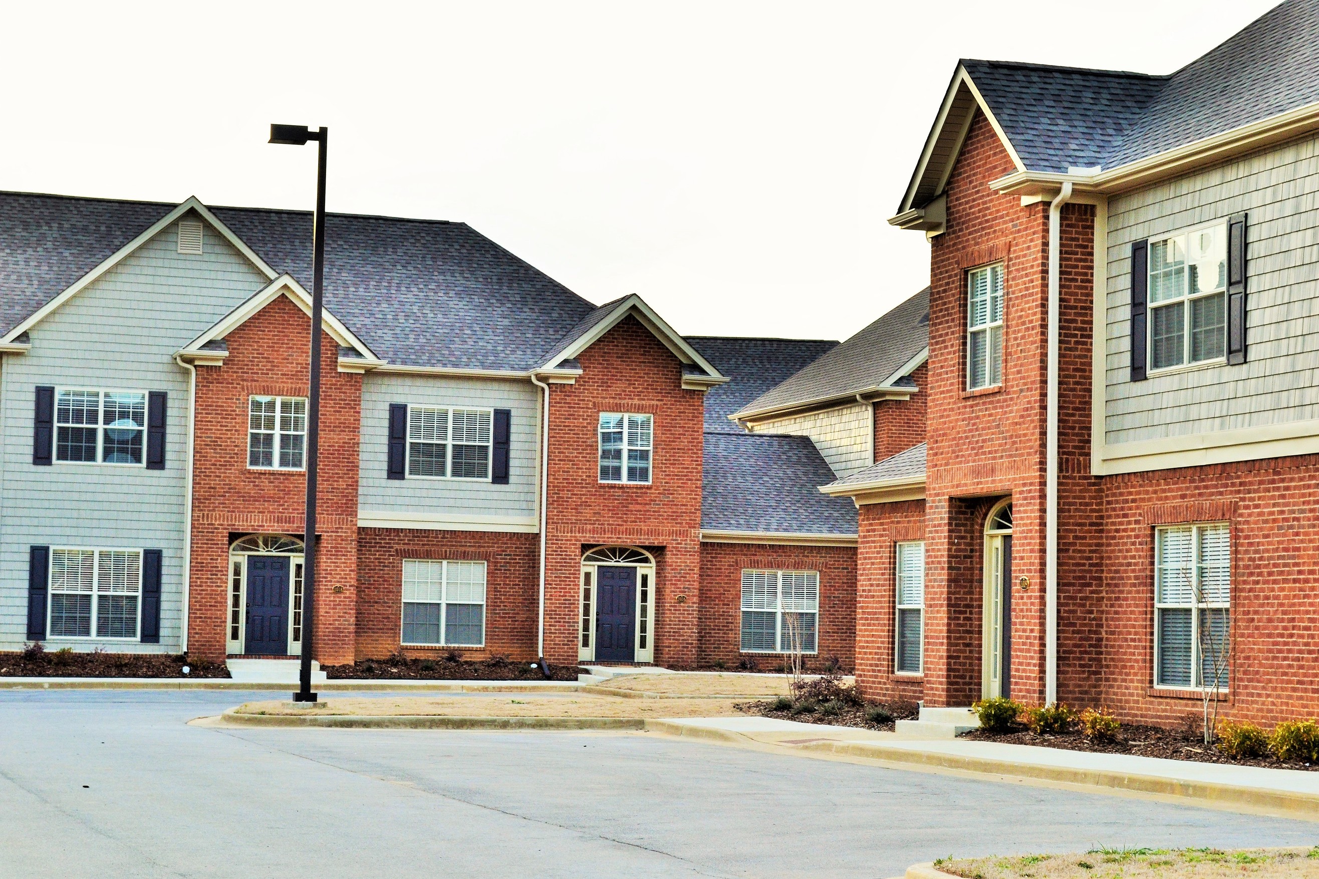 Chaney Place Apartments, 1060 SE Chaney Place Dr., Huntsville, AL