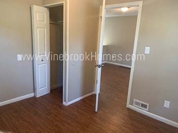 418 Scenic Dr 1 Bed House for Rent - Photo Gallery 2