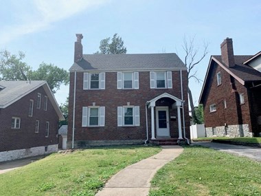 3517 Manola Ave 3 Beds Apartment for Rent
