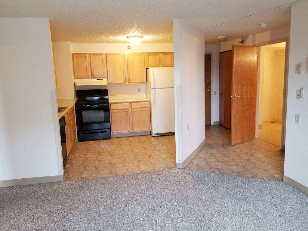 Photos and Video of Capitol Centre Court Apartments in Madison, WI
