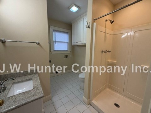 202 ATLANTIC CHRISTIAN COLLEGE DRIVE W 3 Beds Apartment for Rent