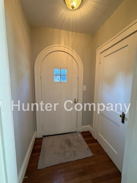 202 ATLANTIC CHRISTIAN COLLEGE DRIVE W 3 Beds Apartment for Rent