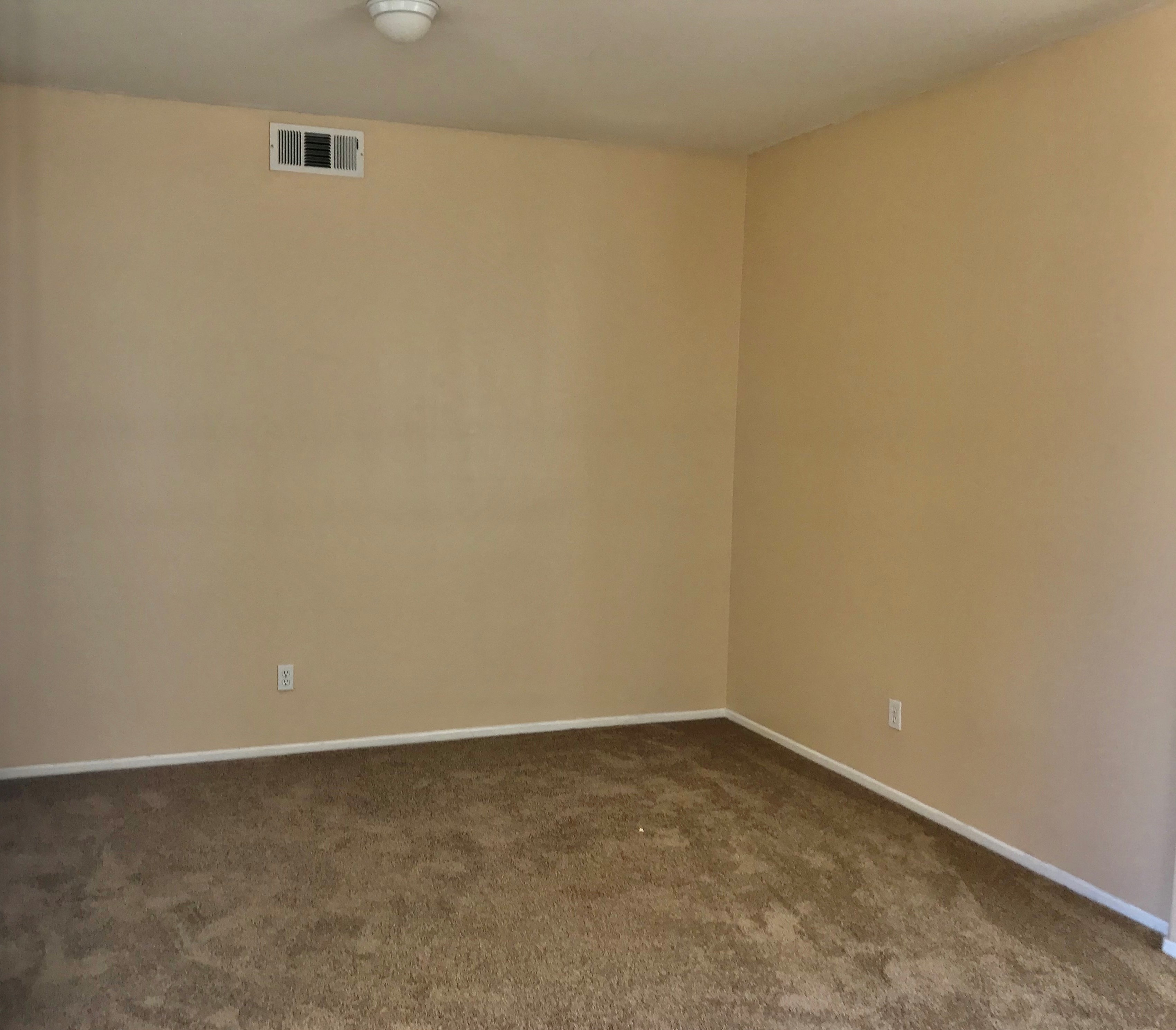 12892 Dos Palmas Rd. 5 Beds Apartment for Rent