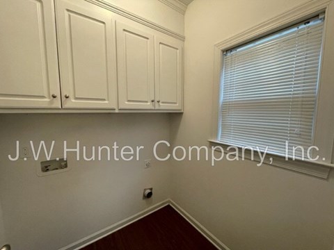 3900 SAXBY LANE 3 Beds Apartment for Rent