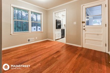 2755 Twin Springs Dr 3 Beds House for Rent - Photo Gallery 6