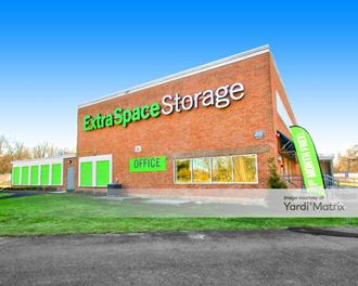 Storage Units for Rent available at 2 Douglas Street, Bloomfield, CT 06002