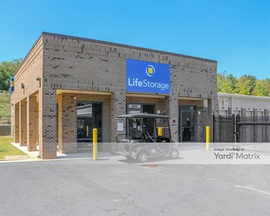Storage Units for Rent available at 3850 Welcome All Road, Atlanta, GA 30349 - Photo Gallery 1