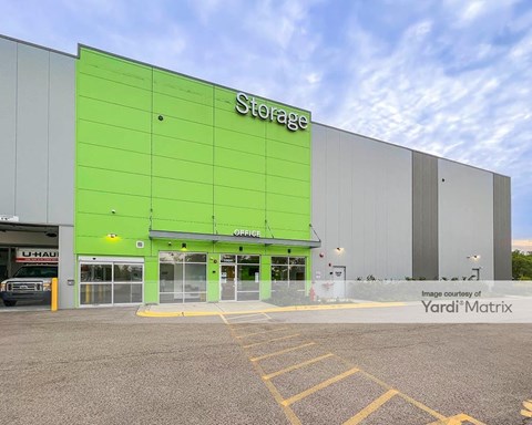 Storage Units for Rent available at 1031 Albion Avenue, Schaumburg, IL 60193