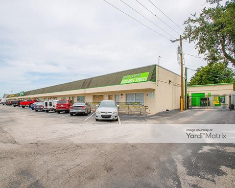 Storage Units for Rent available at 818 NE 44Th Street, Oakland Park, FL 33334
