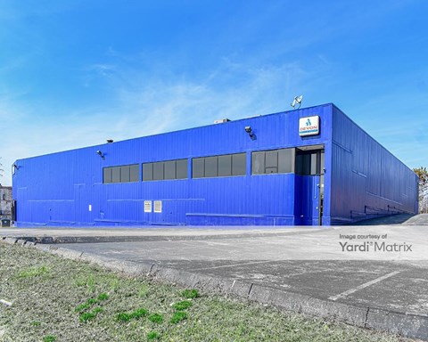 Storage Units for Rent available at 737 West 6Th Street, Cincinnati, OH 45203