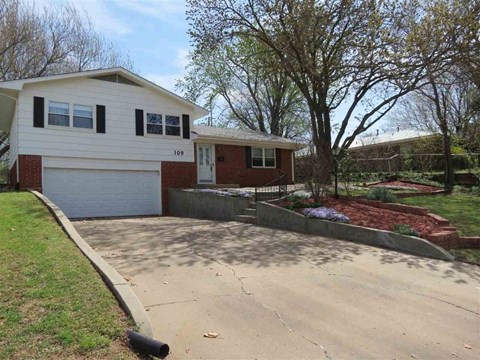 109 North Grandview Street 3 Beds Apartment for Rent