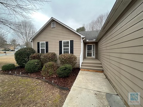 865 Riverside Walk Crossing Northeast 4 Beds Apartment for Rent