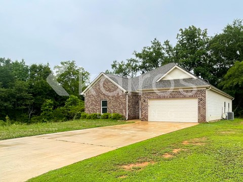 284 Elm Way 3 Beds Apartment for Rent
