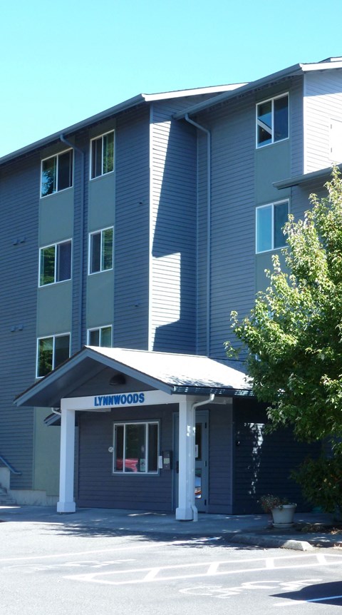 the building where the hotel is located