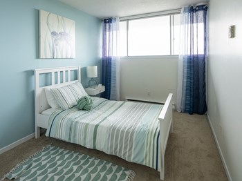 700 St Joseph Studio-3 Beds Apartment for Rent - Photo Gallery 5