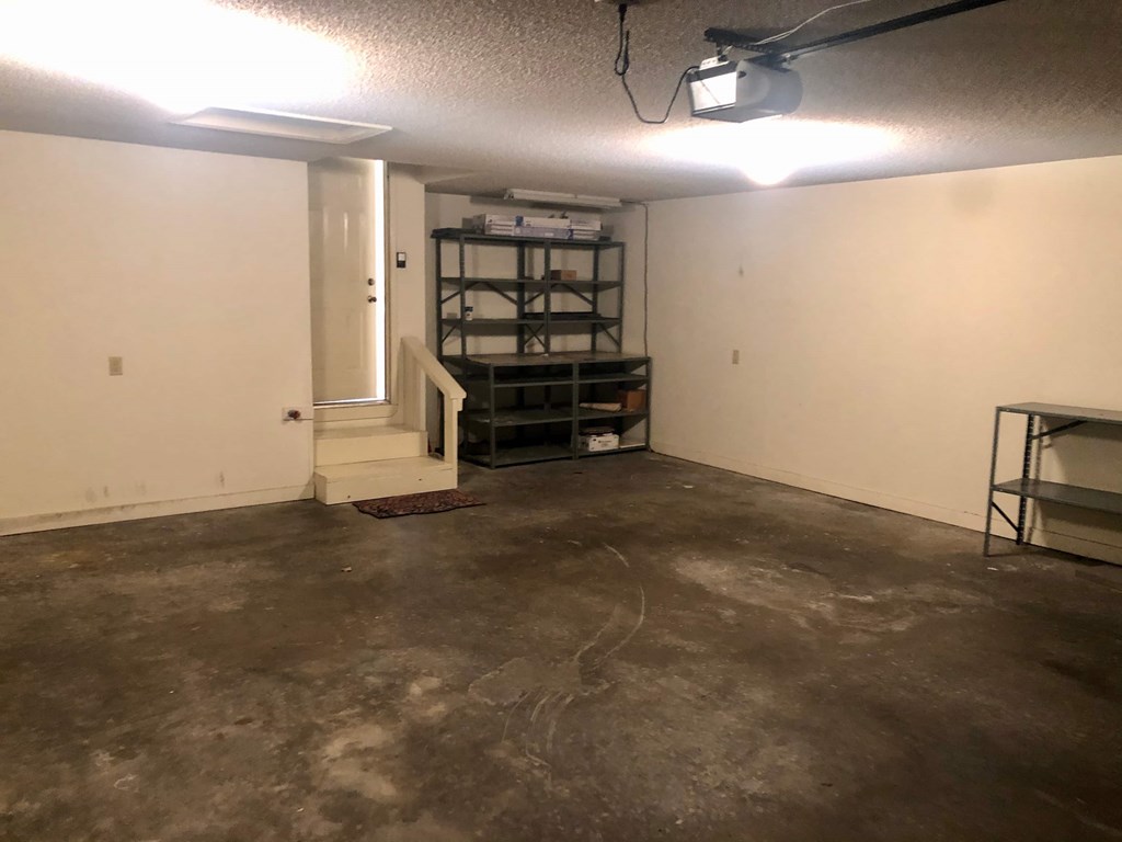 8 Teresa Drive 2 Beds House for Rent - Photo Gallery 4