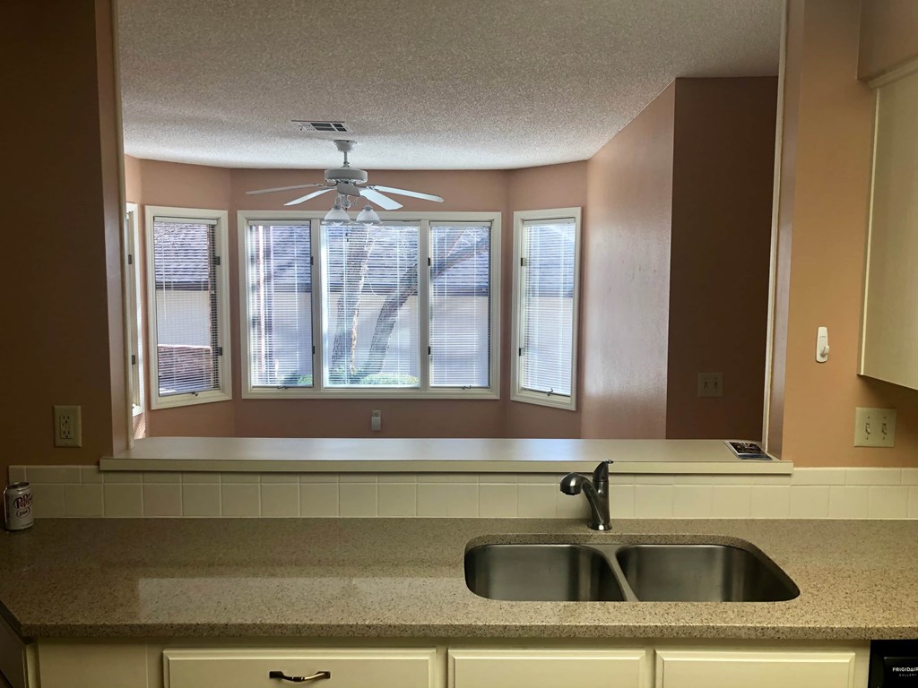 8 Teresa Drive 2 Beds House for Rent - Photo Gallery 9